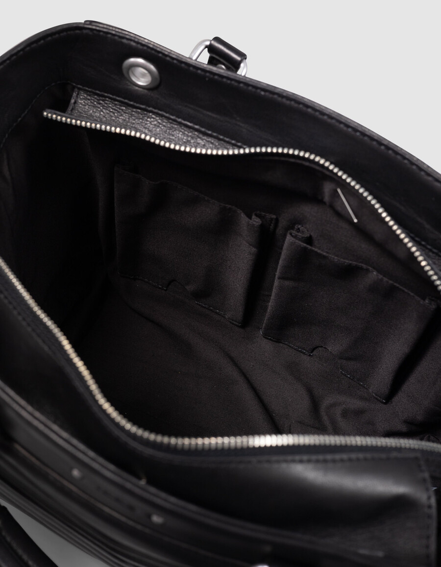 bolso 1440 piel negra tachuelas talla mediana mujer