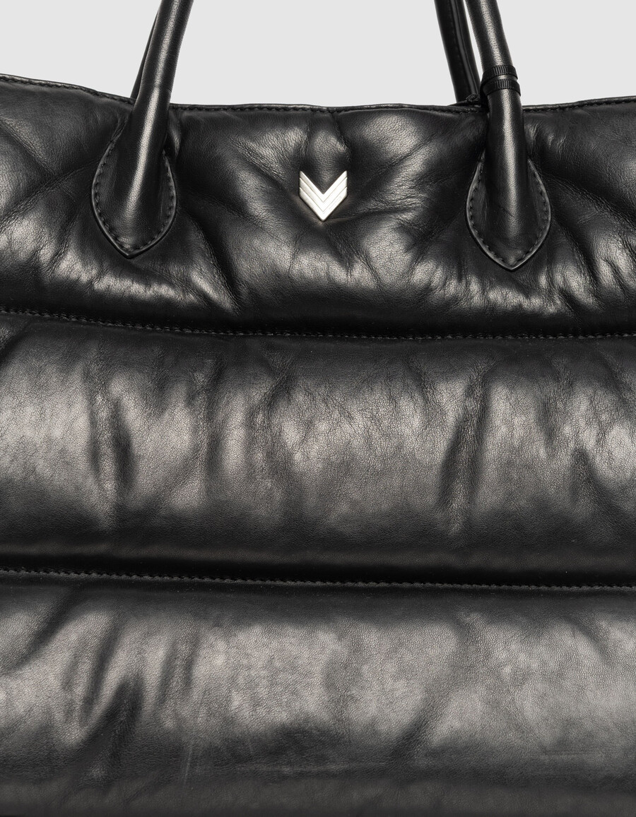 bolso tote de piel acolchada negra para mujer