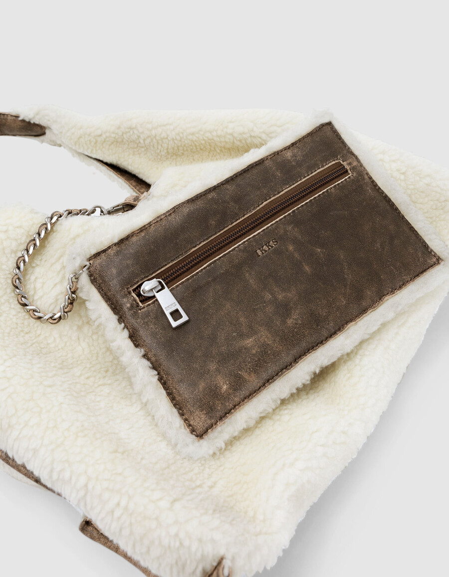 bolso hobo para mujer en mezcla de piel y borrego blanco roto