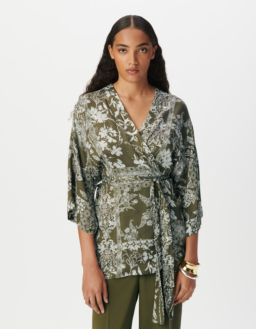 camisa kimono caqui para mujer con estampado de bufanda