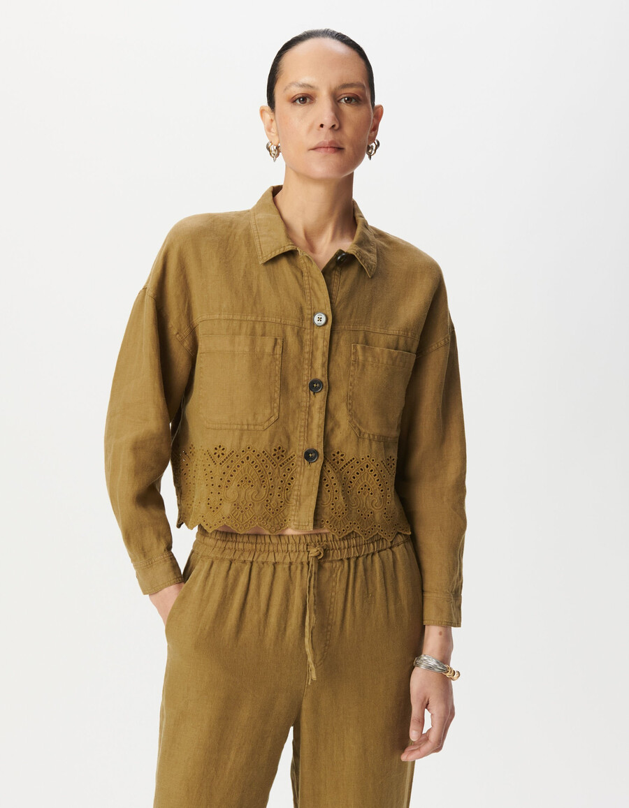 camisa corta de lino bordada color caqui para mujer