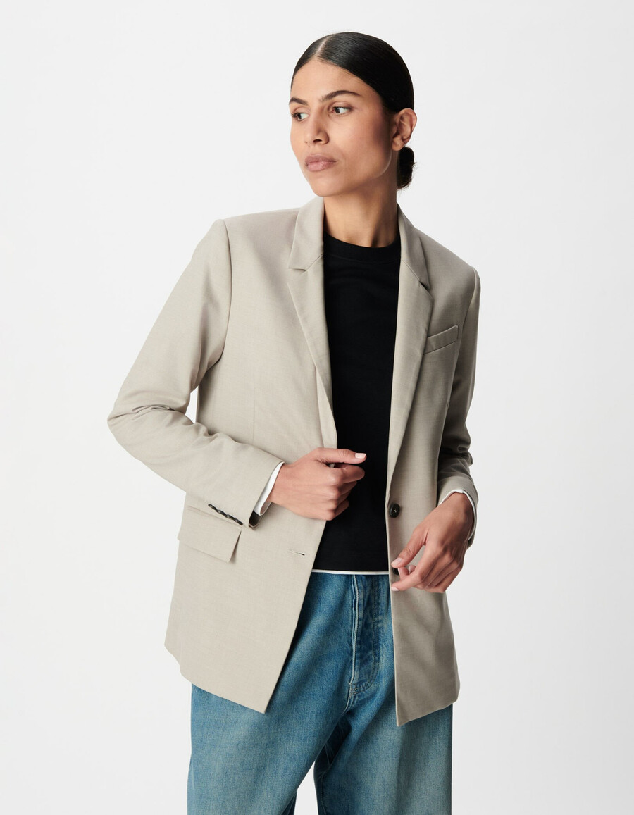 chaqueta de traje beige para mujer