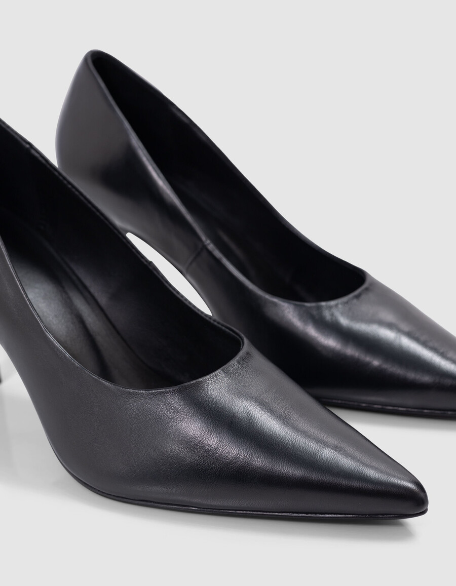 zapatos de salón de charol negro para mujer
