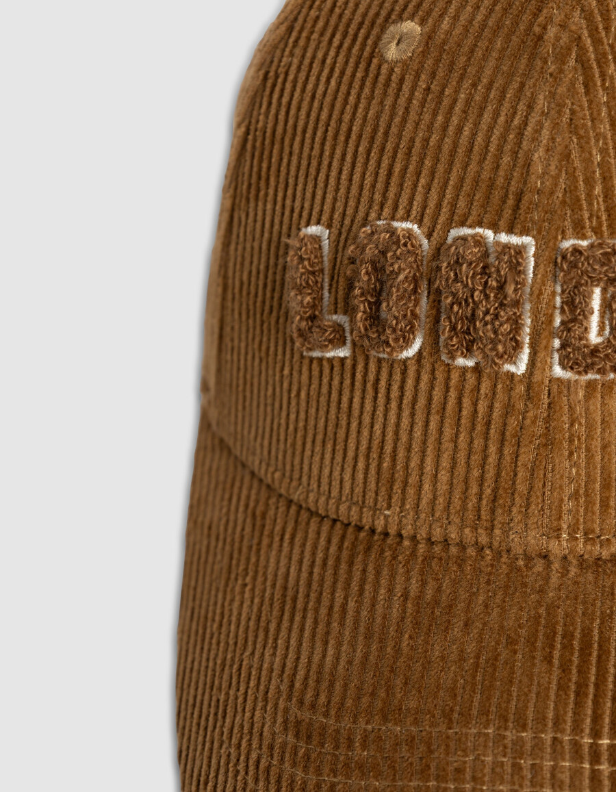gorra de pana beige para mujer con eslogan de bouclette