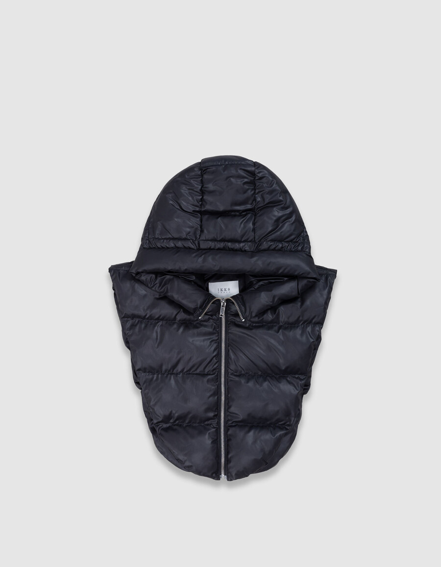 chaqueta acolchada de nailon negra con capucha para mujer