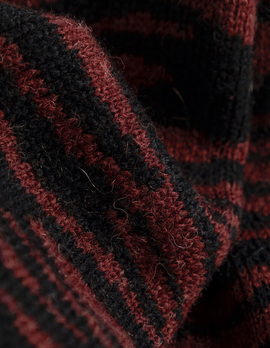 bufanda de punto jacquard de cebra burdeos para mujer