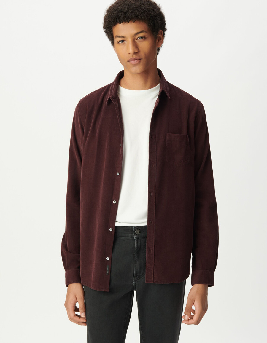 camisa regular de pana de algodón orgánico color ciruela para hombre