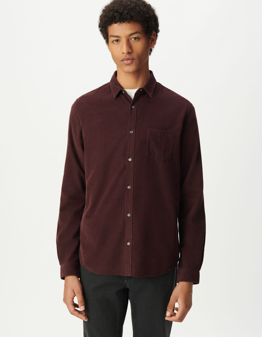 camisa regular de pana de algodón orgánico color ciruela para hombre