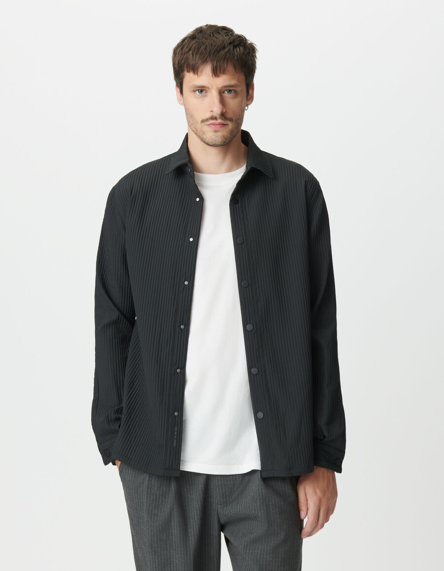 camisa acolchada ligera y cálida negra para hombre