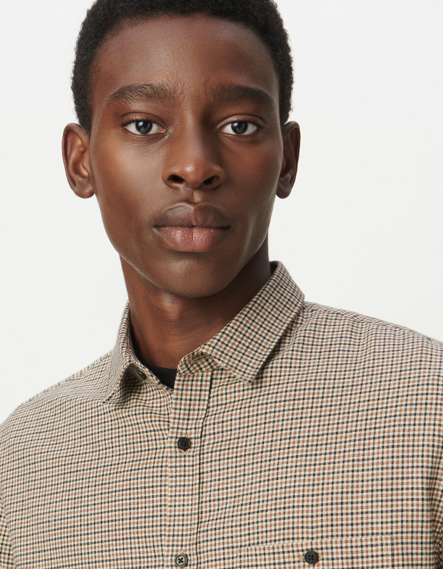 camisa de cuadros regular de algodón orgánico beige para hombre