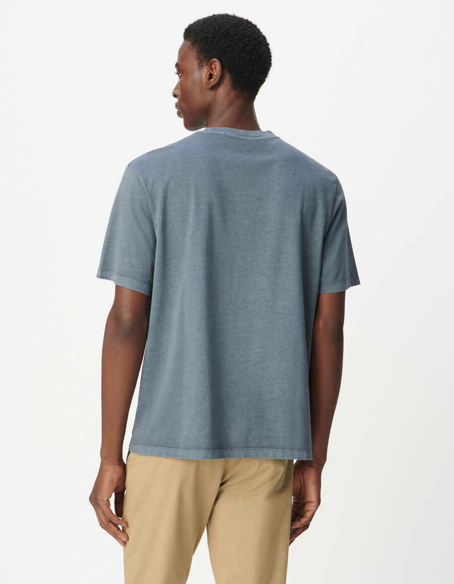 camiseta azul de manga corta y cuello redondo para hombre