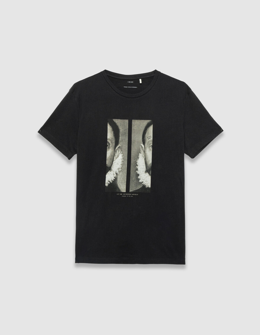 camiseta negra con retrato visual para hombre