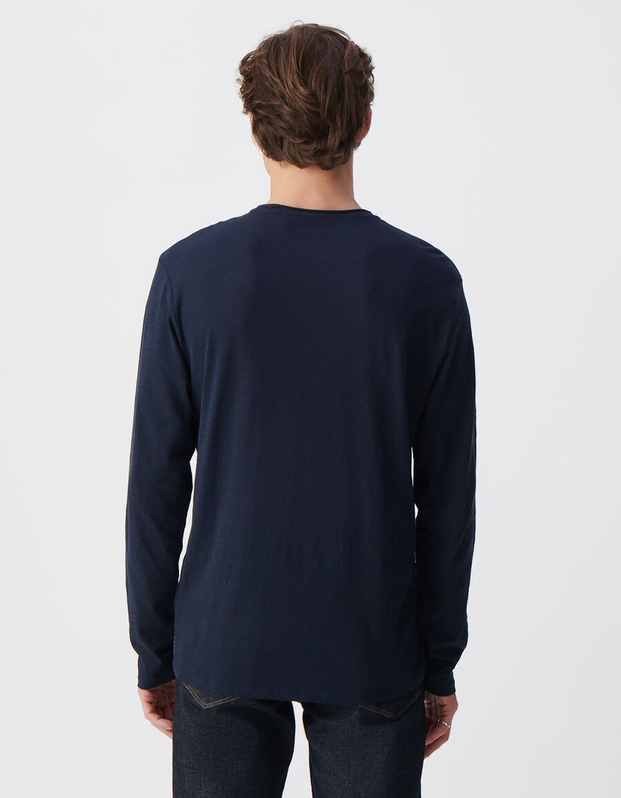 camiseta básica de manga larga y cuello redondo para hombre en azul marino