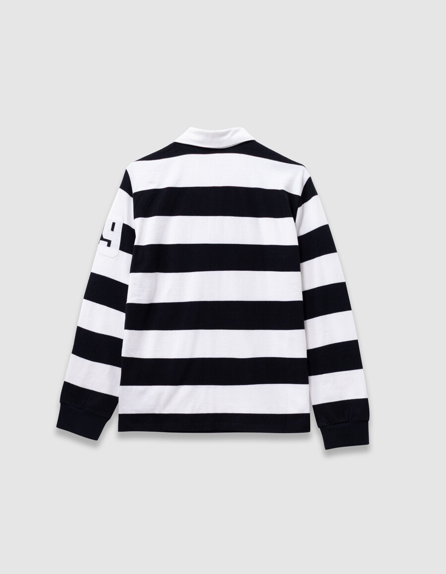 polo negro de manga larga para niño con rayas color crudo