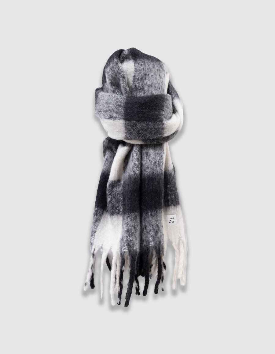 bufanda negra con flecos y cuadros blancos talla xl para niña