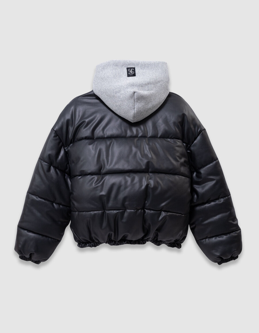 chaqueta corta acolchada negra para niña capucha de tela tipo sudadera