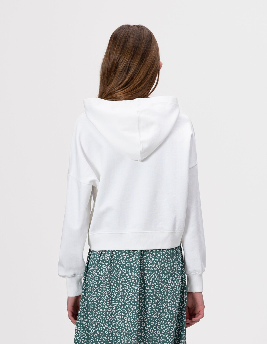 sudadera blanca con capucha para niña con eslogan bordado