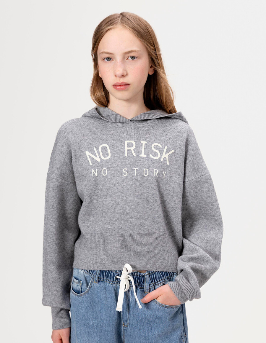 sudadera con capucha de punto gris para niña con eslogan