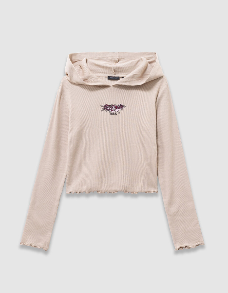 camiseta beige de canalé con capucha y bordado de rosas para niña