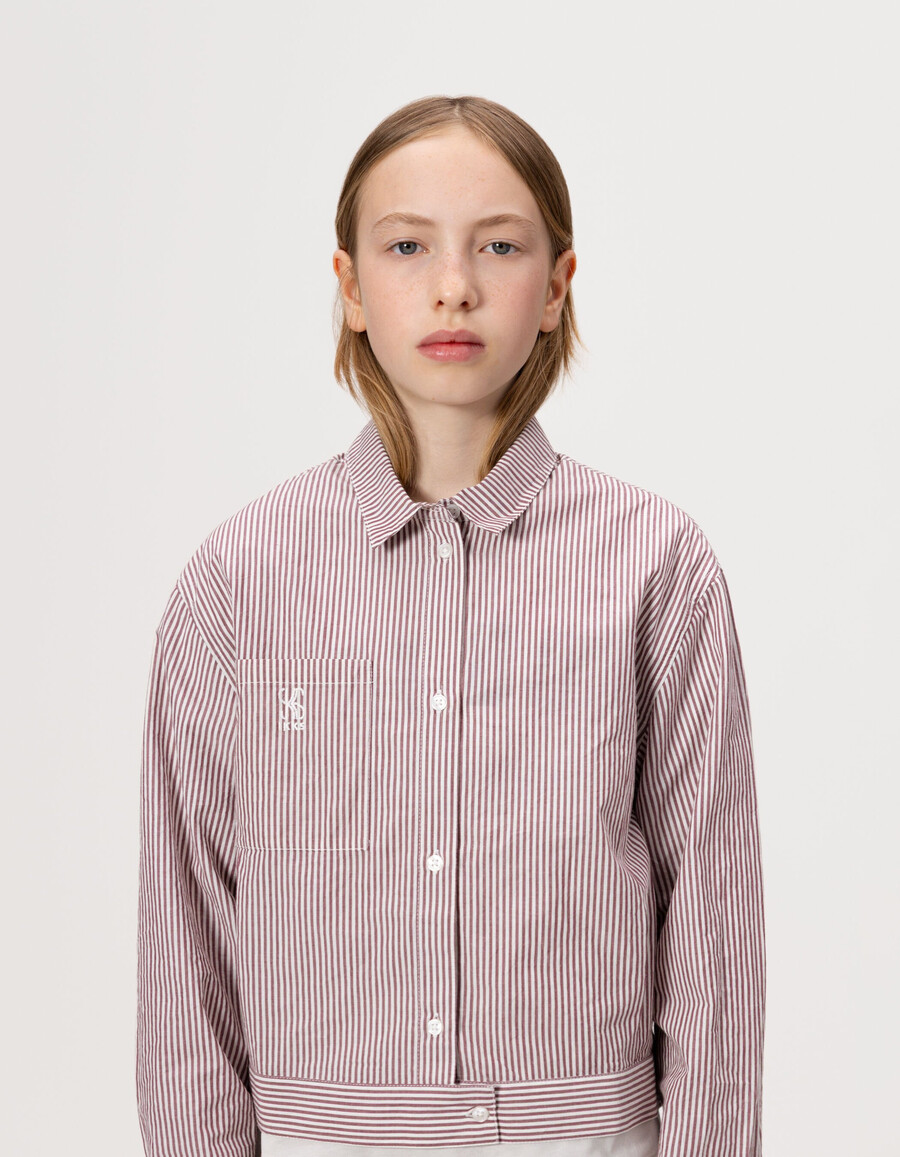 camisa corta de rayas burdeos para niña