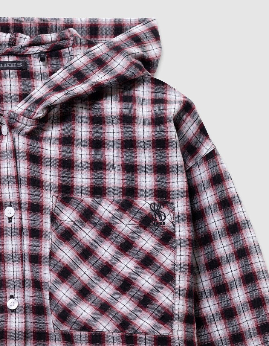 camisa con capucha a cuadros burdeos para niña