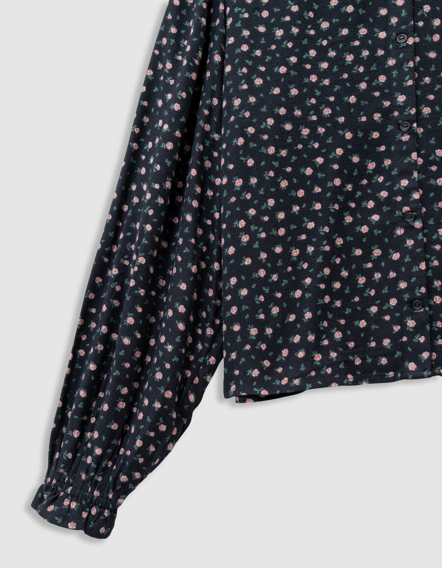 blusa negra para niña con estampado de mini rosas