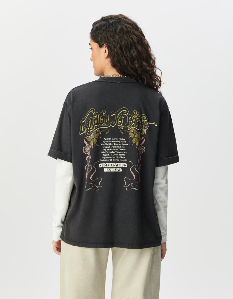 camiseta gris extragrande para mujer con imagen xl en la espalda