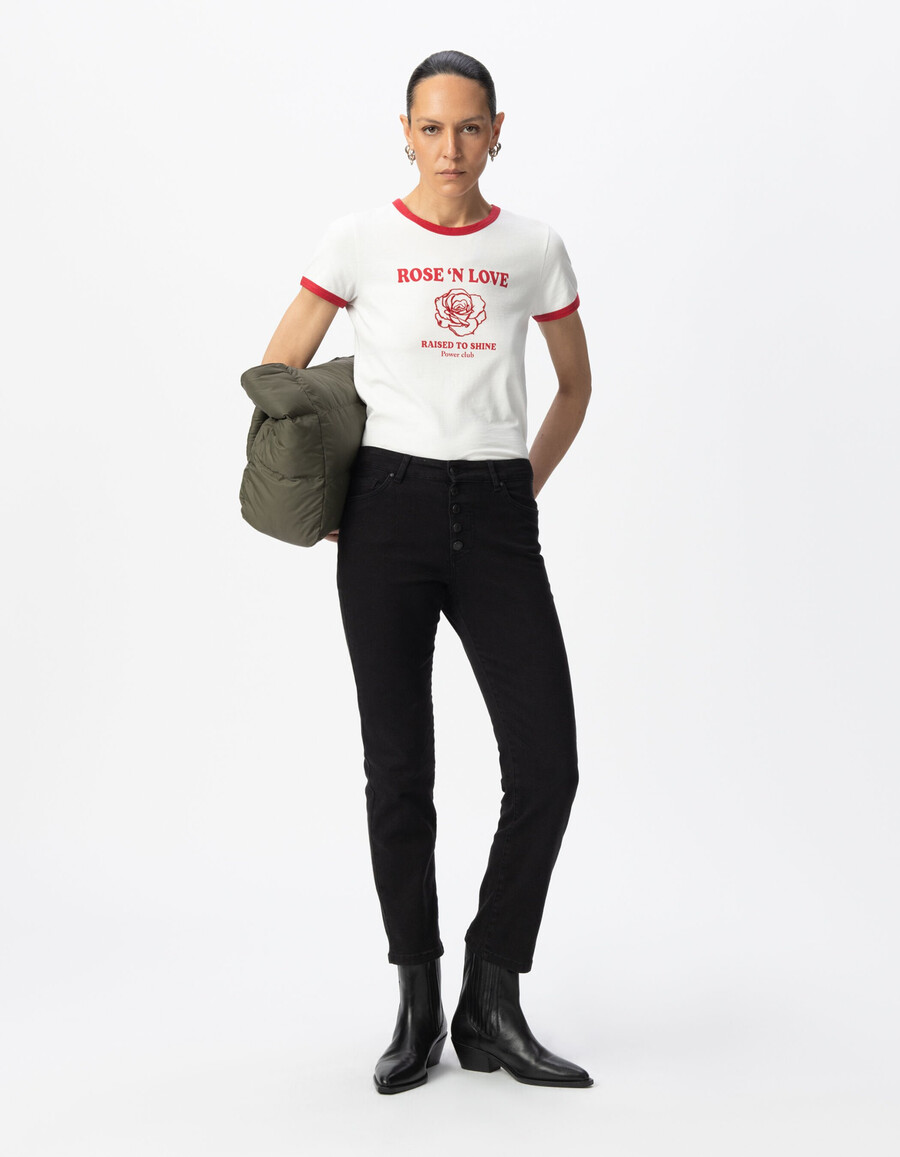 camiseta blanca de algodón orgánico para mujer rosa bordada