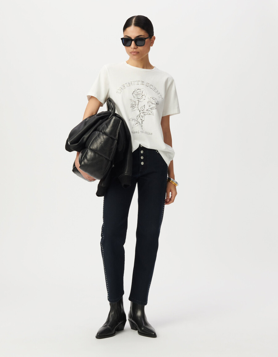 camiseta blanca de algodón orgánico para mujer con eslogan y rosas