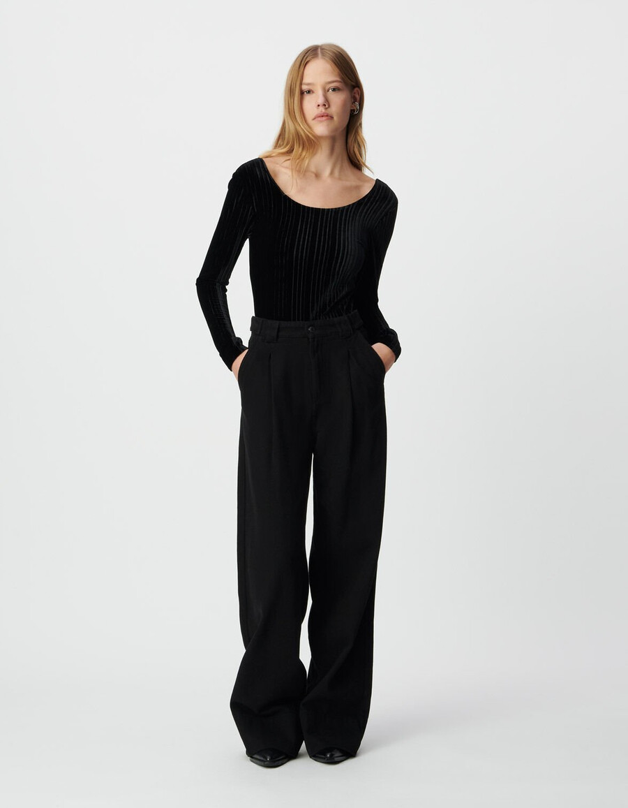 body de punto de terciopelo plisado negro para mujer