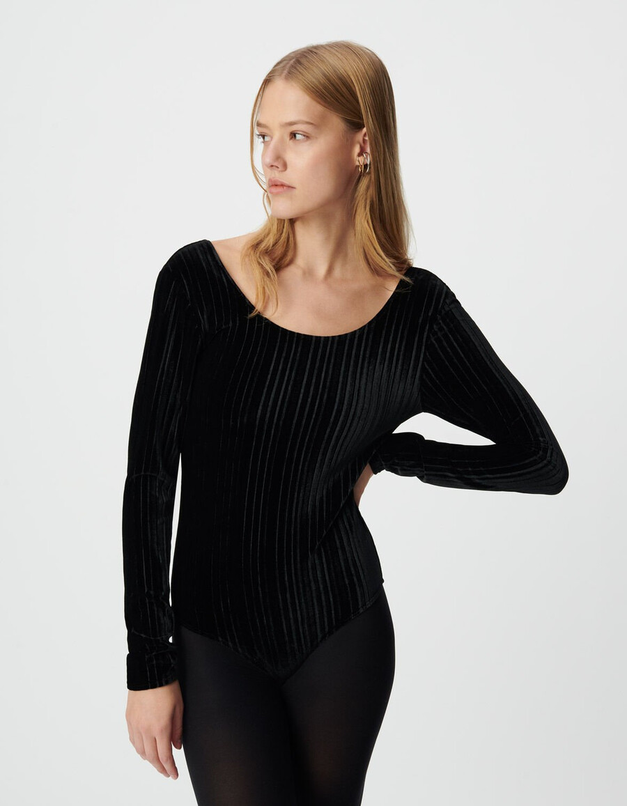 body de punto de terciopelo plisado negro para mujer