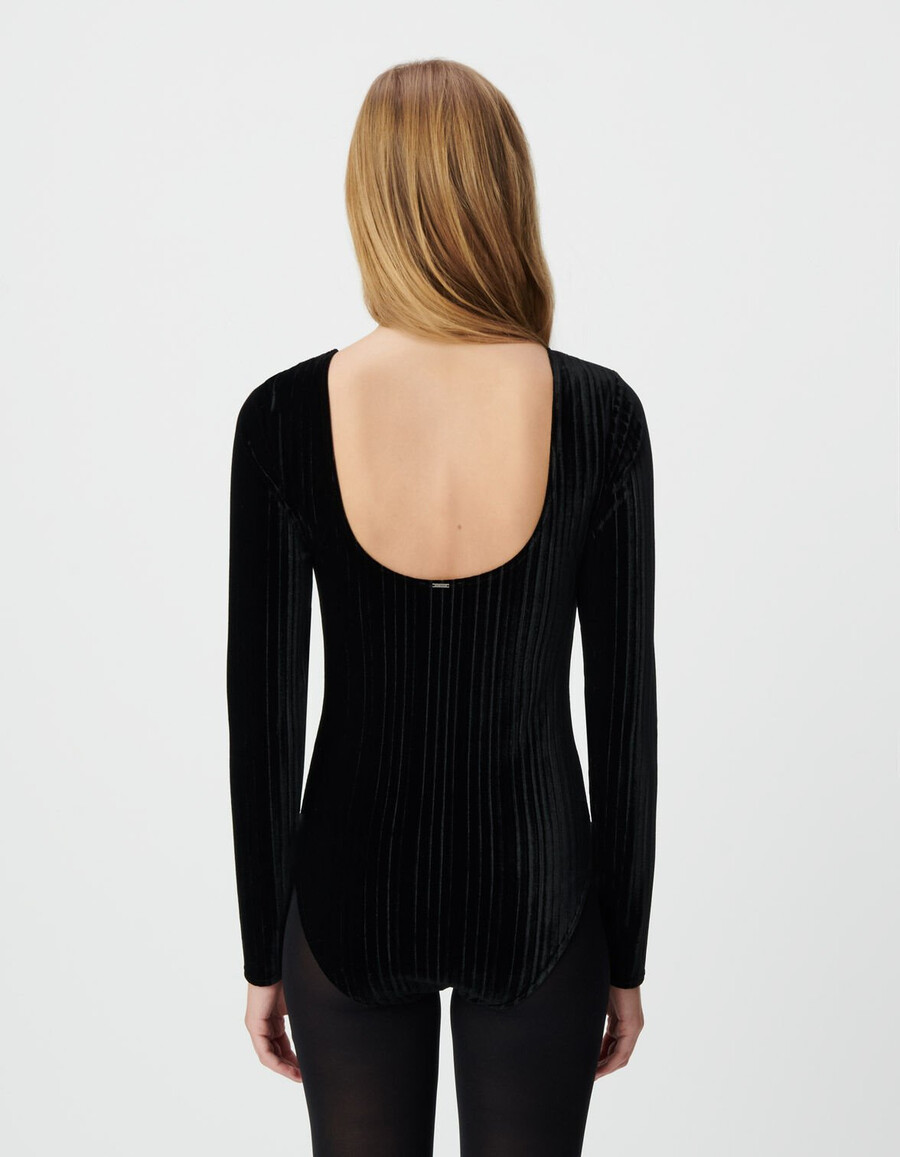 body de punto de terciopelo plisado negro para mujer
