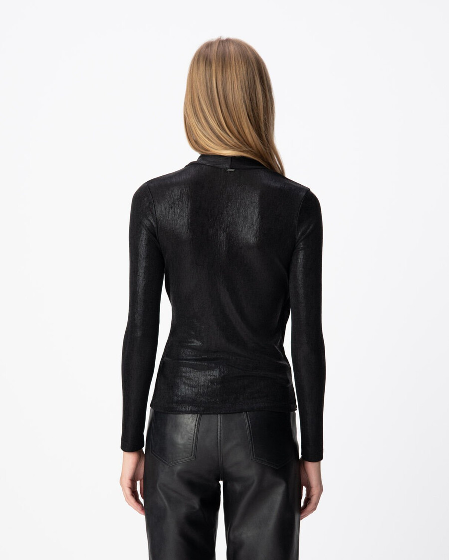 camiseta cruzada de lamé negra para mujer