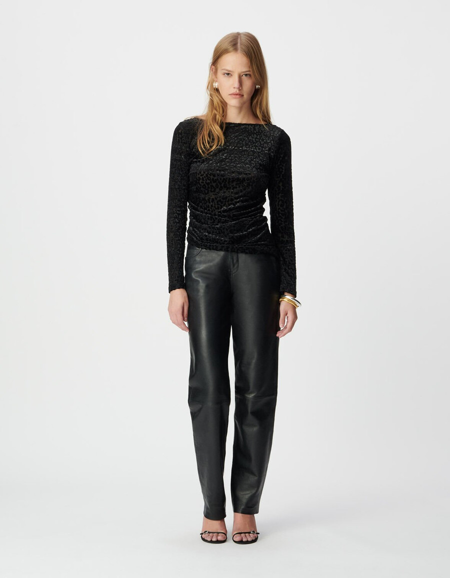 camiseta de terciopelo negro para mujer con estampado de leopardo