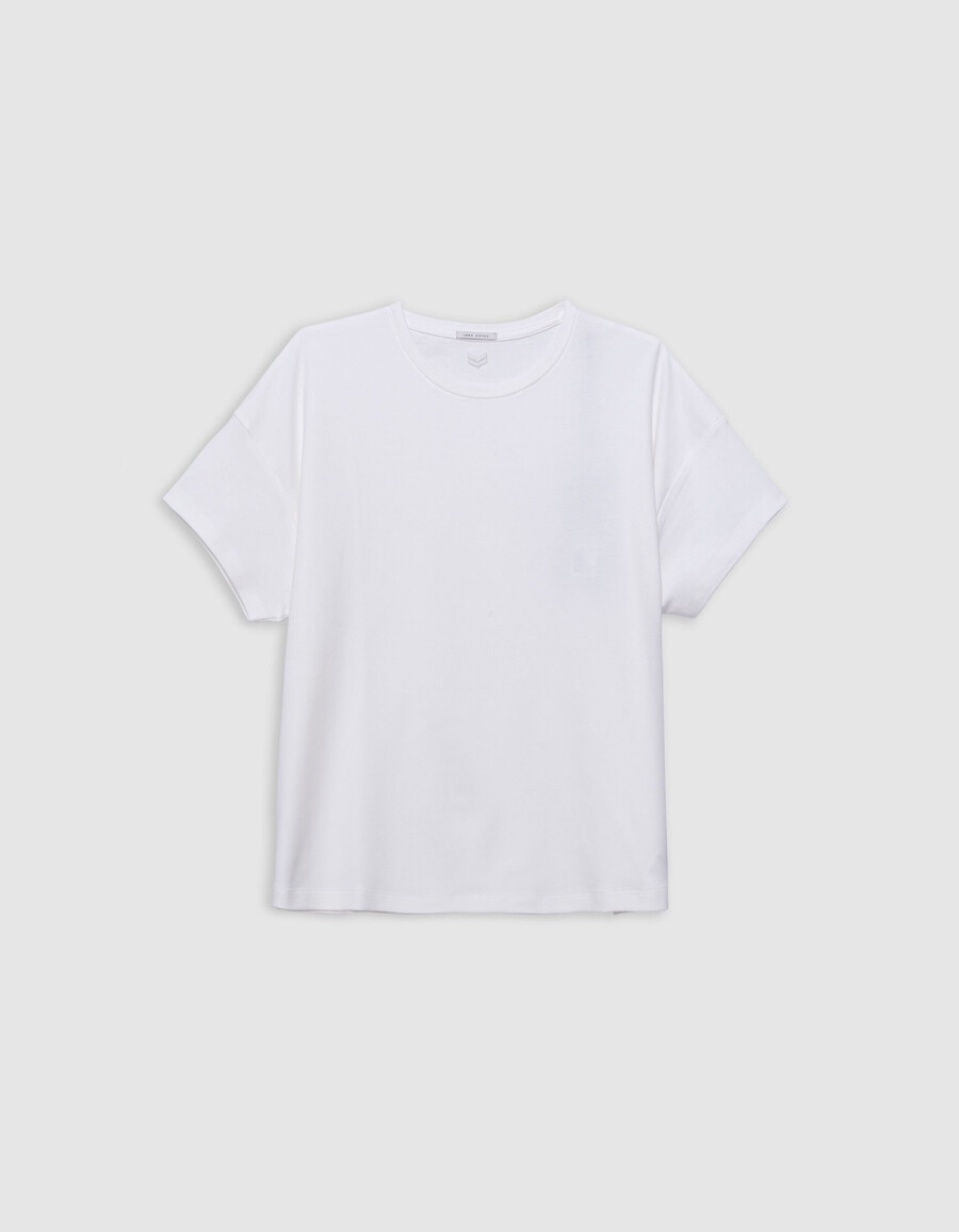 camiseta blanca de cuello redondo con bordado de chevron en la espalda para mujer