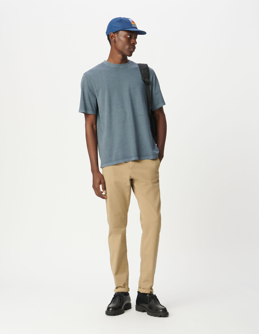 pantalones chinos rectos ajustados beige para hombre