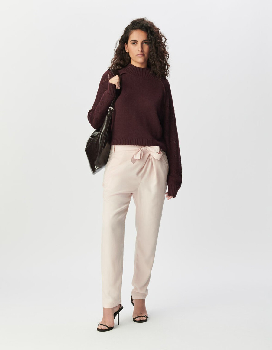 pantalón de traje rosa con cintura asimétrica para mujer