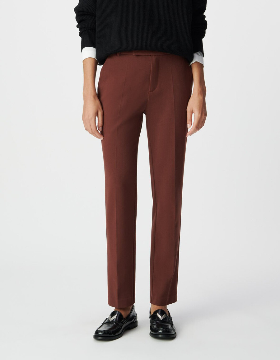 pantalones de traje ajustados marrones para mujer