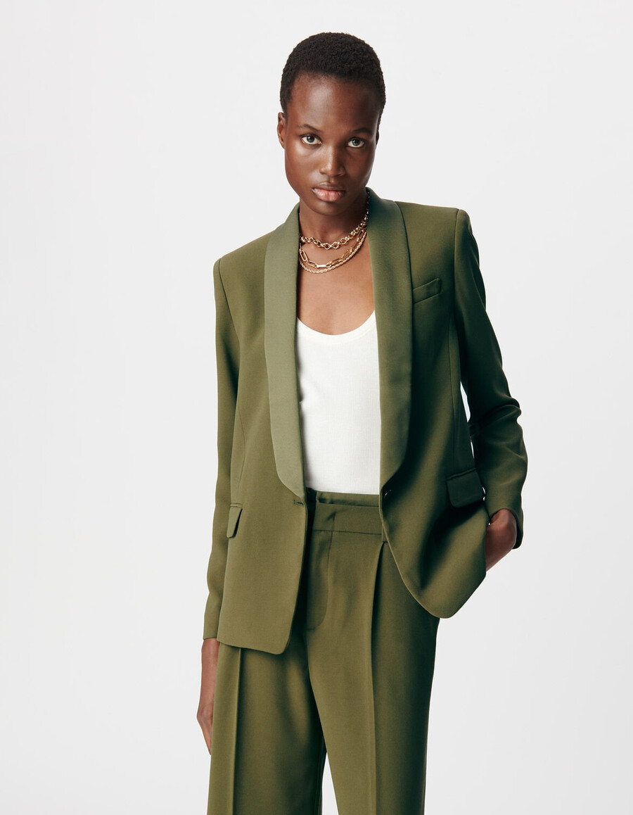 chaqueta de traje de crepé de poliéster reciclado color caqui para mujer