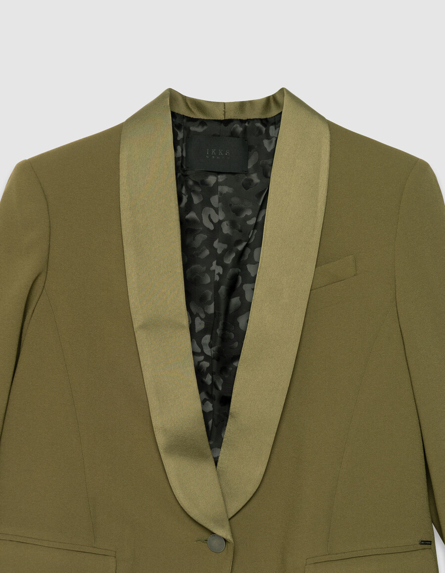 chaqueta de traje de crepé de poliéster reciclado color caqui para mujer